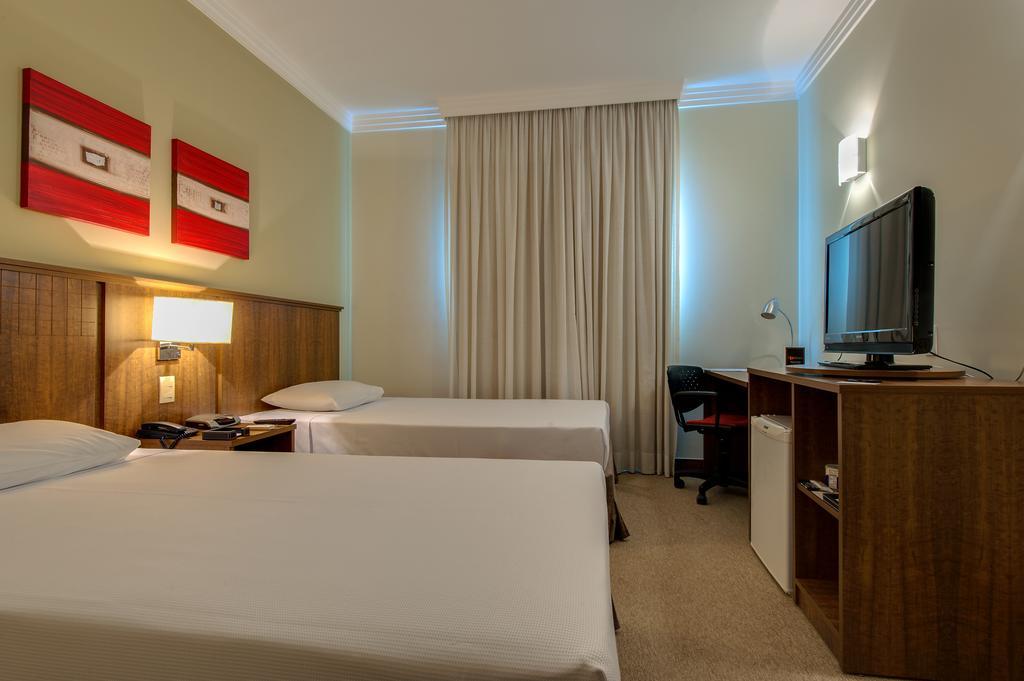 Denali Hotel Anapolis Exterior photo